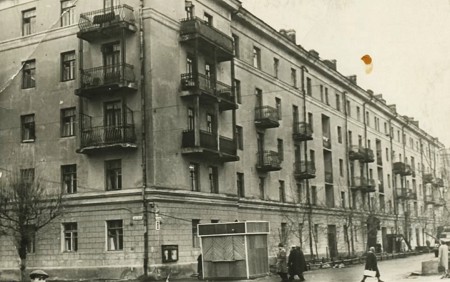 Дом №8 по проспекту Ленина. Предположительно 1960-е годы.