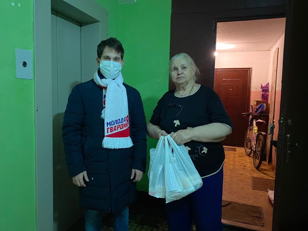 Волонтёры помогли доставить лекарства Для волонтёра Алексея Егорова это уже не первая доставка.