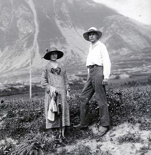 Андрей Белый. Моя жена, Бугаева 18 июля 1931 г. Андрей Белый и Клавдия