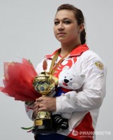 Надежда Евстюхина , занявшая второе место в Чемпионате мира в Польше во Вроцлаве в 2013 году по тяжелой атлетике до 75 кг по итогам
