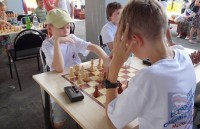 Первоклассников Балашихи научат игре в шахматы В первых классах городского округа введен во внеурочную деятельность обучающий курс