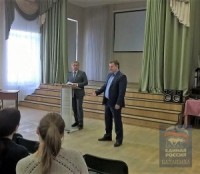 Максим Сураев Встречи в округах честный разговор с избирателями Депутаты Балашихи продолжают серию встреч-отчетов на своих избирательных