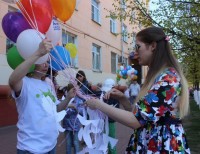 Акция к 9 мая В городском округе Балашиха 9 мая состоялся флешмоб, приуроченный к празднованию 70-летия Победы в ВОВ.