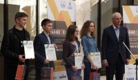 Абсолютным победителем Всероссийской Интернет-олимпиады по нанотехнологиям стал школьник из Балашихи В Москве 1 апреля состоялось