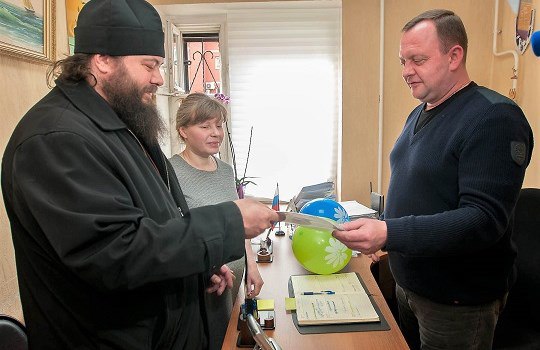 В Балашиха многодетным семьям вручили два сертификата на приобретение жилья В микрорайоне Железнодорожный 11 апреля в торжественной