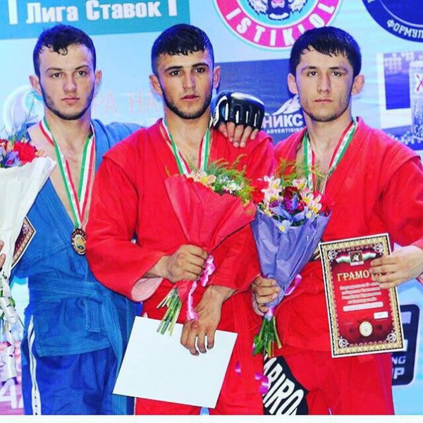 В минувшие выходные в Таджикистане завершился открытый Республиканский турнир по боевому самбо, в котором принял участие воспитанник Управление по физической культуре, спорту и работе с молодежью Бала