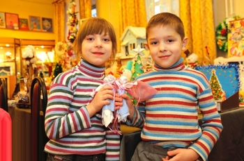 В Балашихе проходит детская региональная рождественская выставка