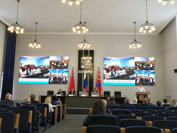 16 октября на заседании Совета депутатов Молодежный парламент отчитался о работе IV созыва в 2018-2019 году.