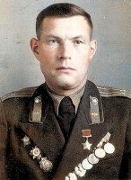В 1959 году в Кучино на постоянное место жительства приезжает заслуженный человек полковник, лётчик-ас, Герой Советского Союза Николай