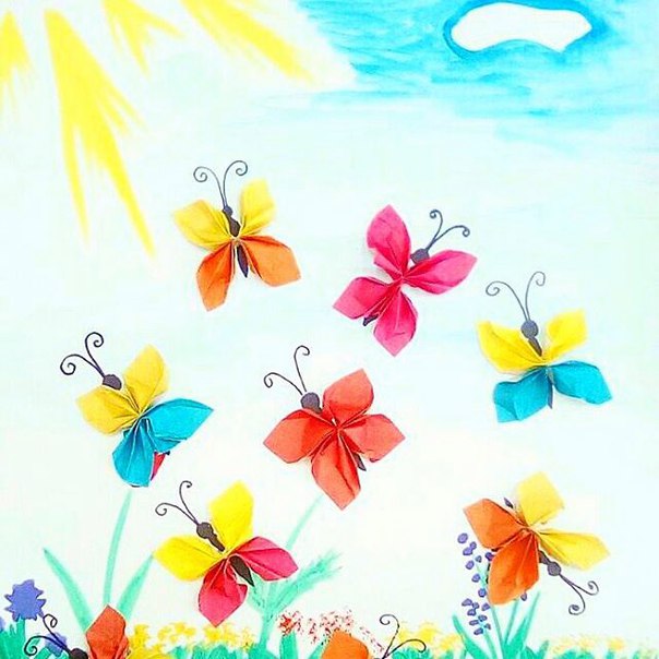 #Балашиха #МАДОУ_26 #Кораблик_детства-#насекомые #цветы
Воспитанники средней группы "Солнышко" из­готовили коллективную работу "Бабочки на лугу", используя цв­етную бумагу, клей  и краски. Получилась замечательная композ­иция.